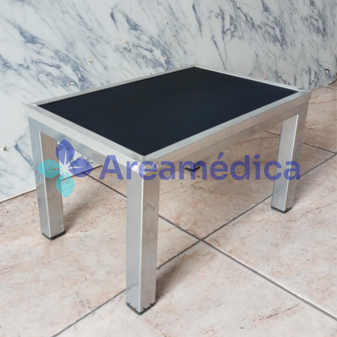 Escabel de un Paso Esmaltado con Antiresbalante